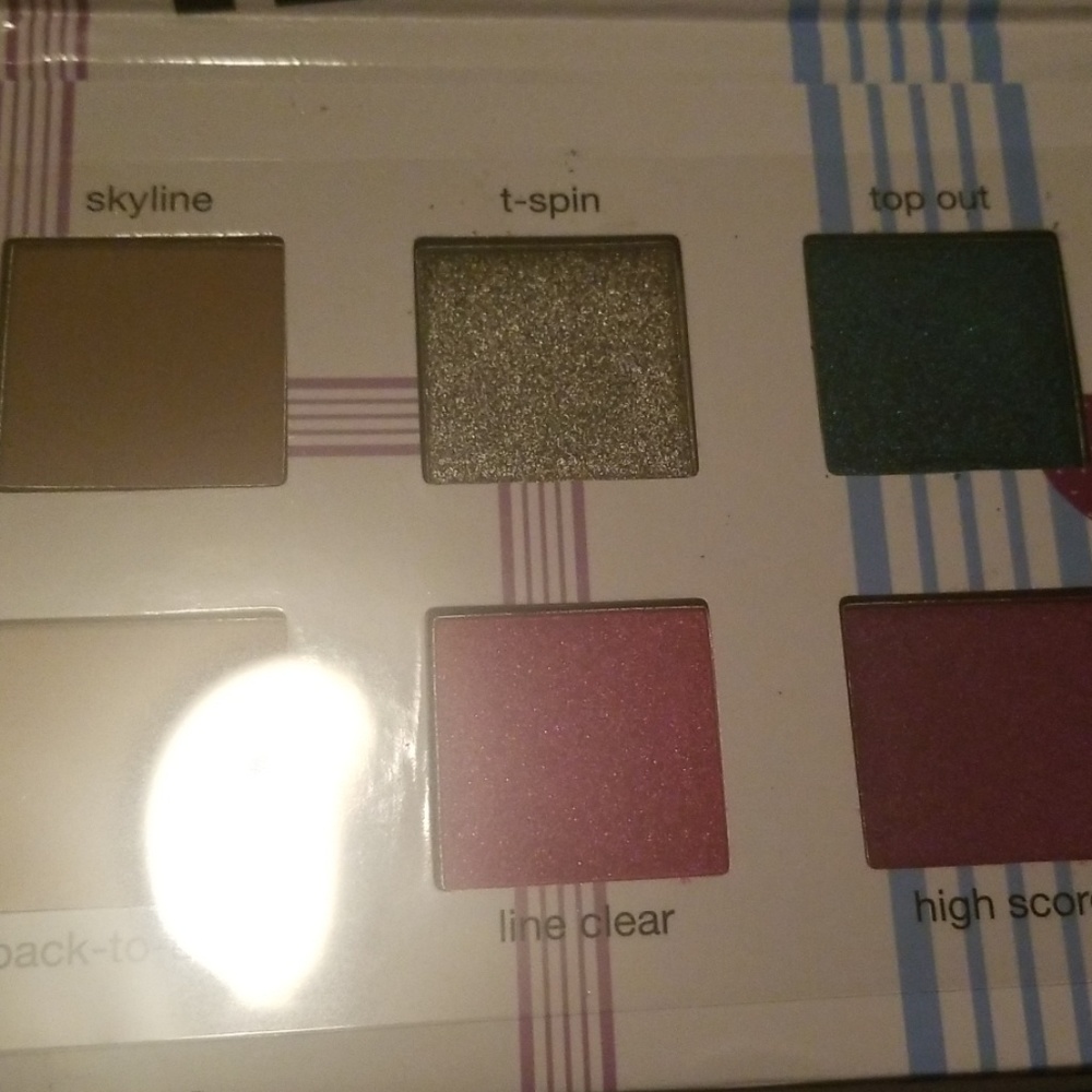 Tetris x ipsy eye shadow palette